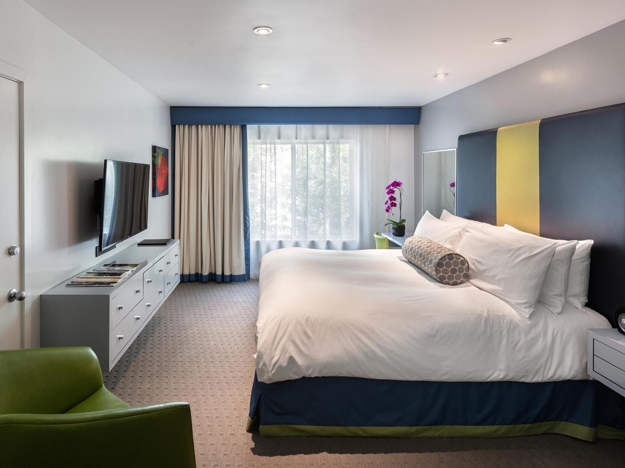 Superior One-Bedroom Suite