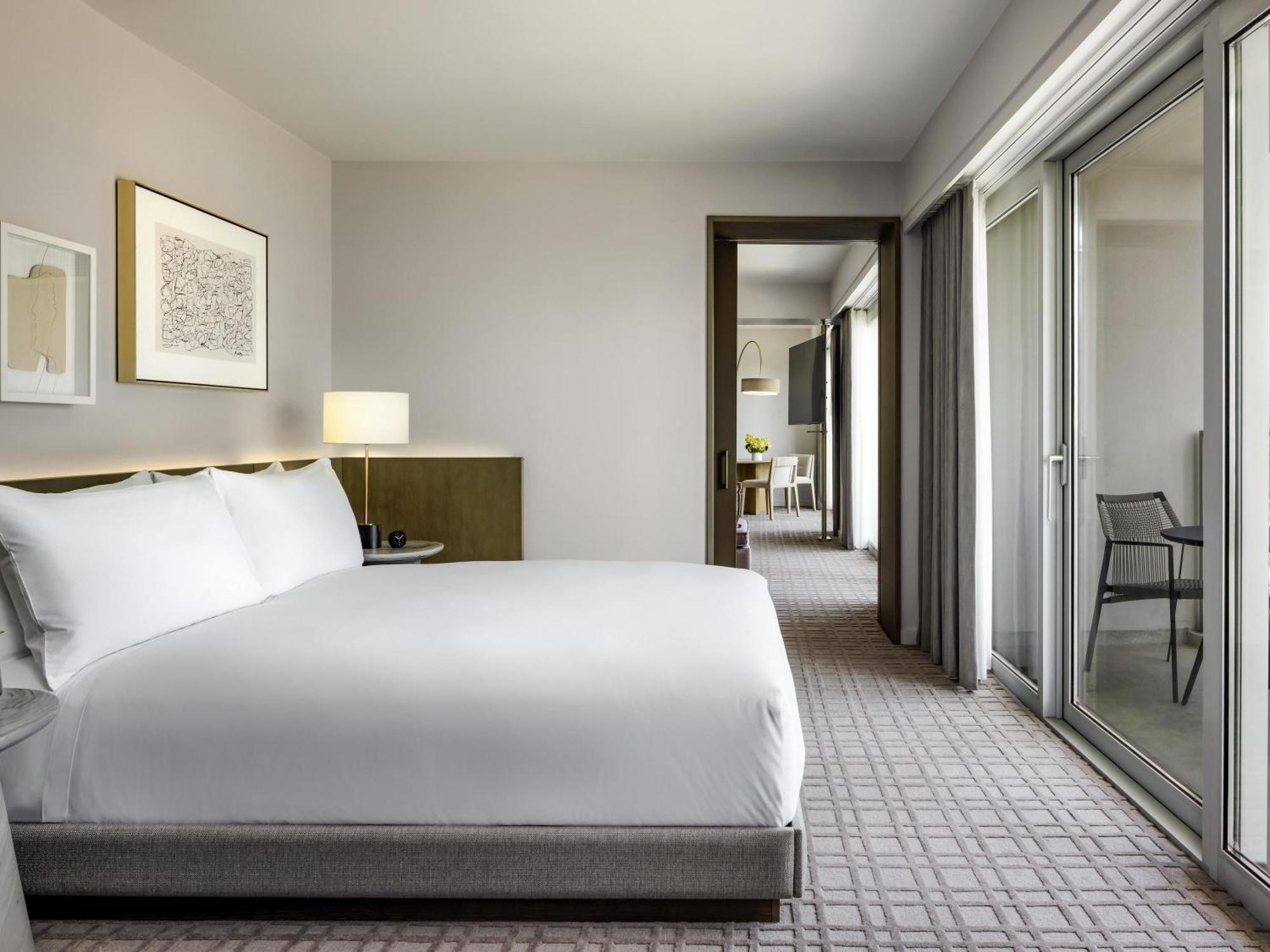 Suite Fairmont Gold Signature Angolare con 1 Camera da Letto e Accesso Lounge - Accesso Disabili