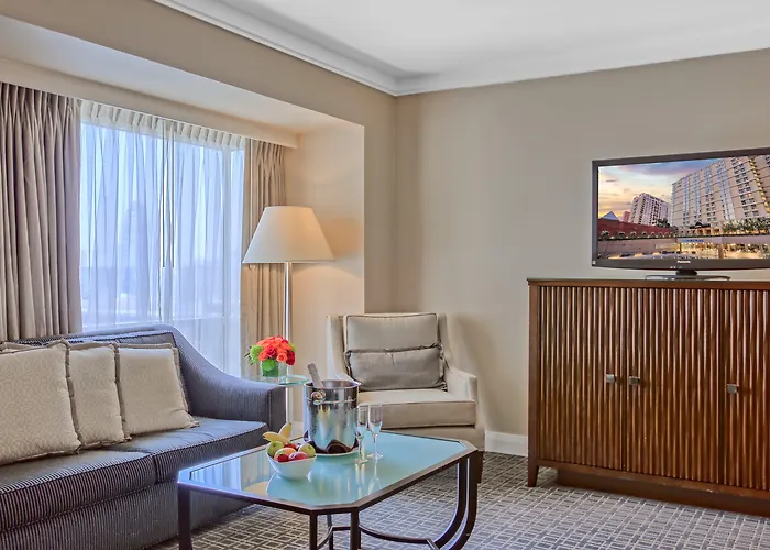 Omni Los Angeles Hotel